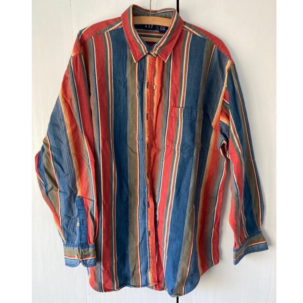 VTG Gap Button Down Shirt